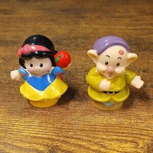 Fisher Price Little People Disney Princess Snow White & Dopey Figures Lot of 2